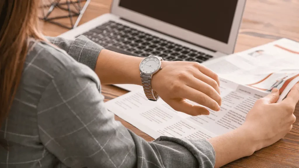 Como comprovar horas extras não pagas?